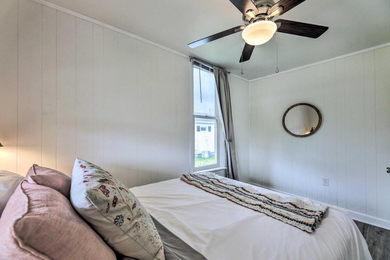 Pet-Friendly Greenville Home With Private Yard ภายนอก รูปภาพ